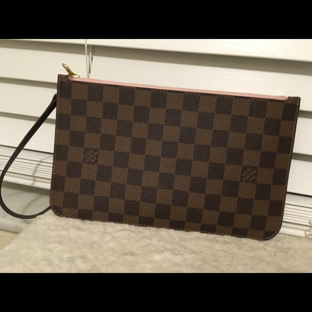 Louis Vuitton MM/GM DE Neverfull Pouchette